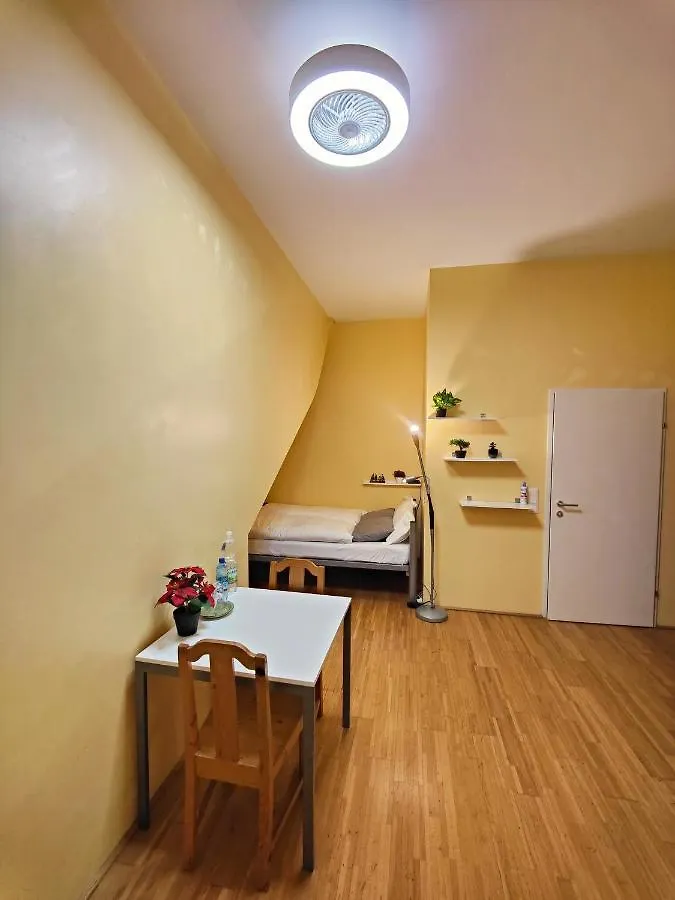 Lucky Star Of Vienna Apartment