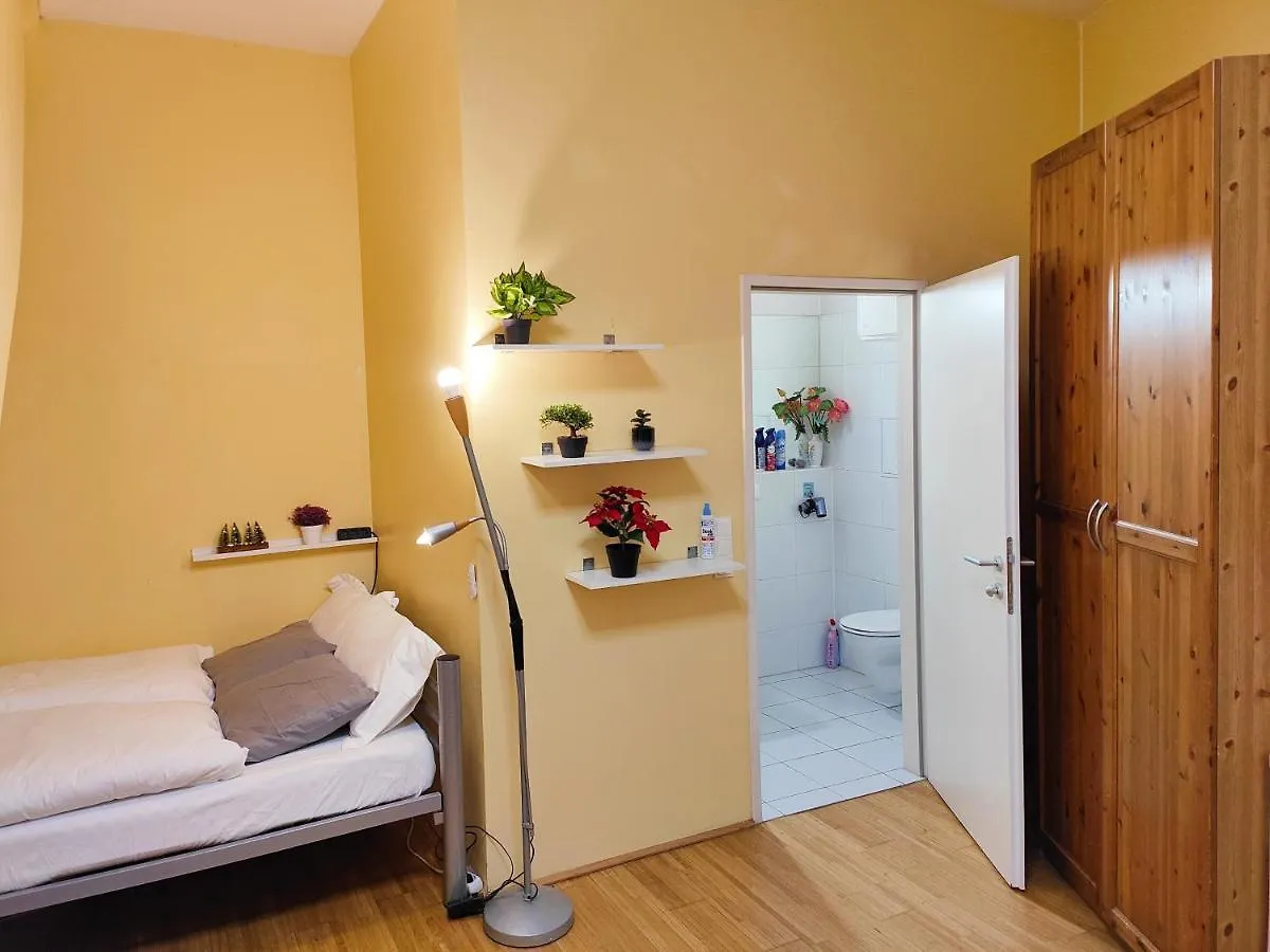 Homestay Lucky Star Of Vienna Apartment Austria